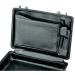 Ein Deckeleinsatz in einem offenen Peli 1490 in Schwarz