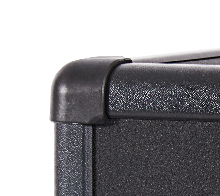 Sturdy corners in stainless steel, aluminum, and plastic